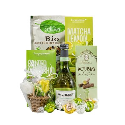 Подаръчна Кутия за Жена с Вино One Gift 01313