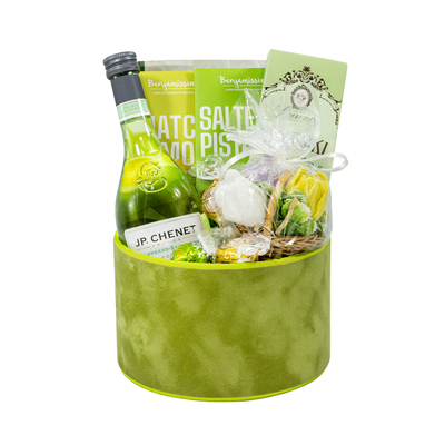Подаръчна Кутия за Жена с Вино One Gift 01313