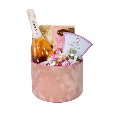 Luxury Gift Box with Prosecco Cans One Gift 01261