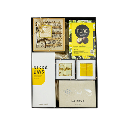 Luxury Gift Box with Whiskey Nikka Days One Gift 01095