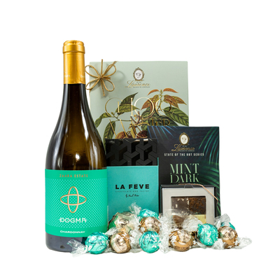 Стилна Подаръчна Кутия с Бяло Вино One Gift 01276